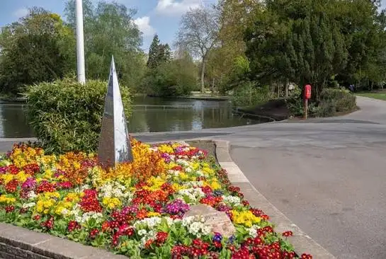Chauffeur Service Moseley 3 Cannon Hill Park