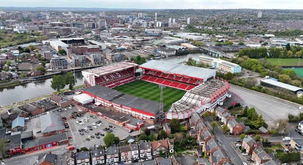 Chauffeur Service Nottingham 2 Nottingham Forest City Ground